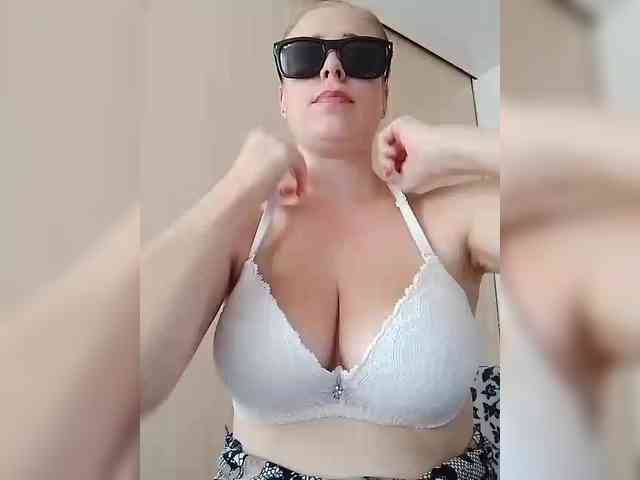 Dashulya666 webcam