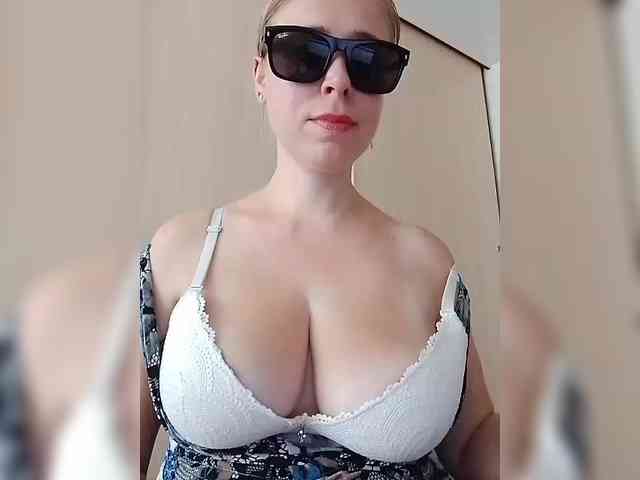Dashulya666 webcam