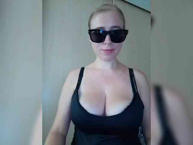 Dashulya666 webcam