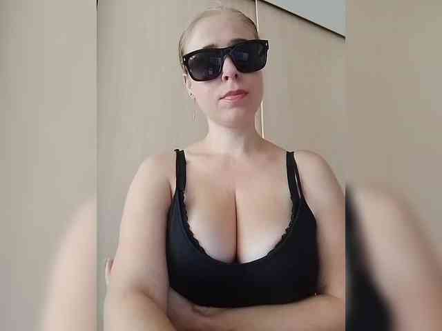 Dashulya666 webcam