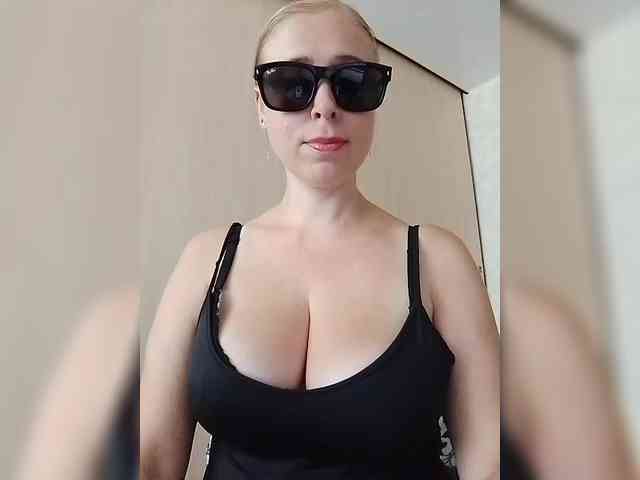 Dashulya666 webcam