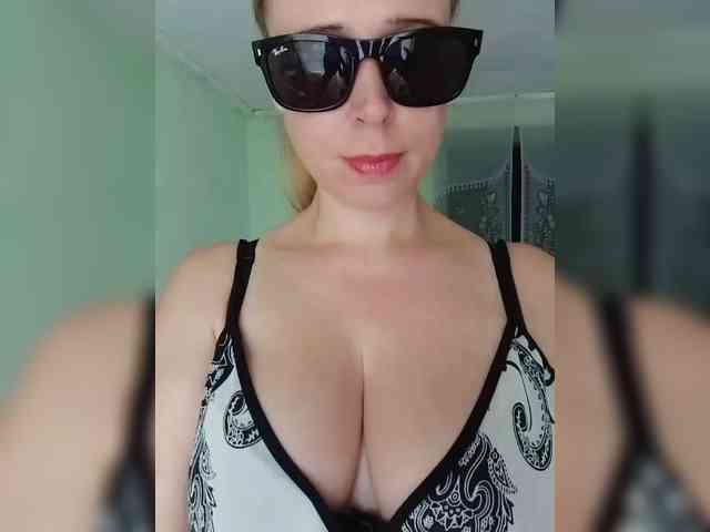 Dashulya666 webcam