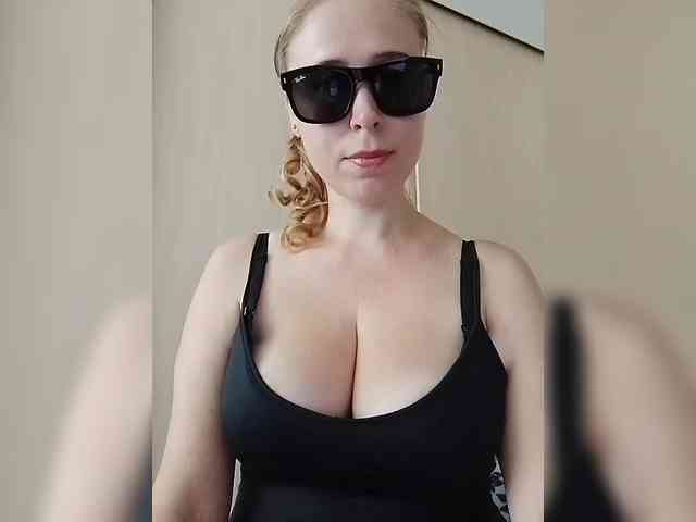 Dashulya666 webcam