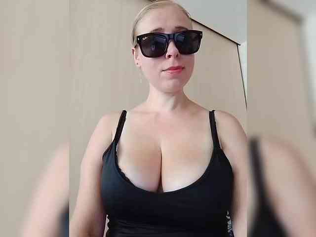 Dashulya666 webcam