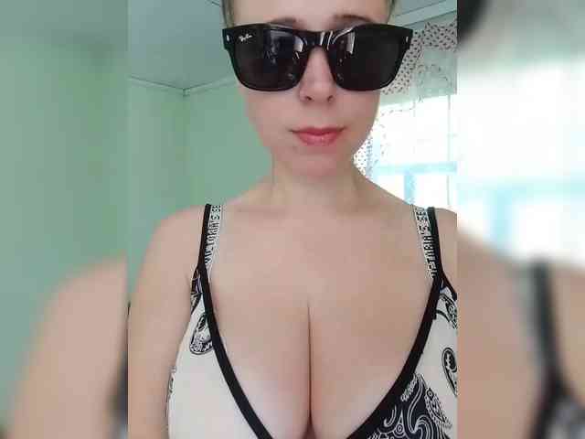 Dashulya666 webcam