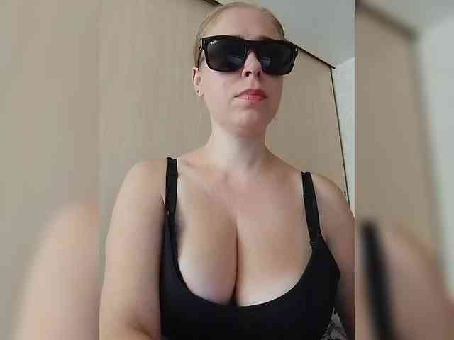 Dashulya666 webcam