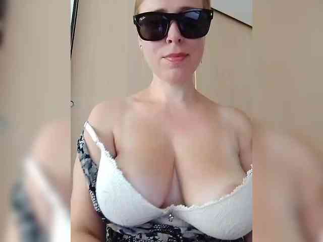 Dashulya666 webcam