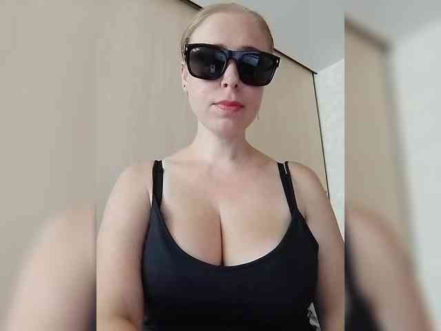 Dashulya666 webcam