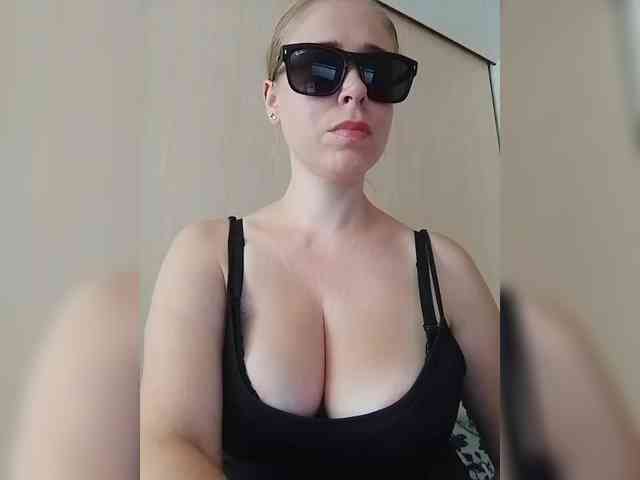 Dashulya666 webcam