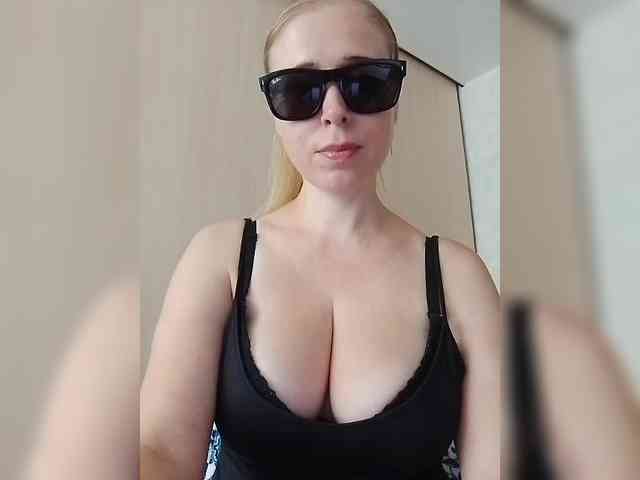 Dashulya666 webcam