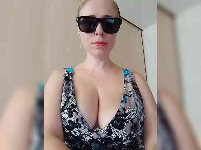 Dashulya666 webcam