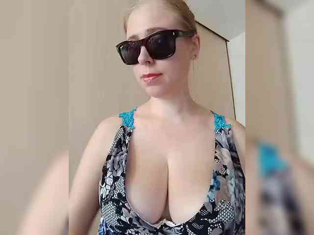 Dashulya666 webcam