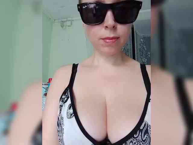 Dashulya666 webcam