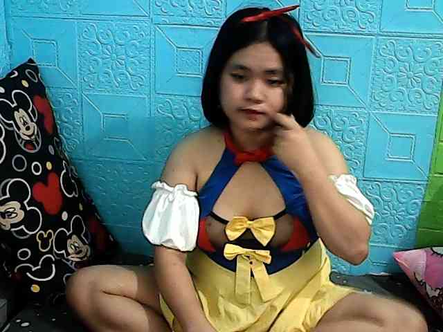 ShailaJeen webcam