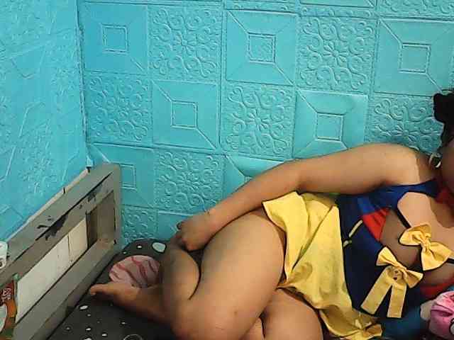 ShailaJeen webcam