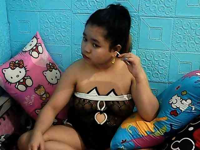 ShailaJeen webcam