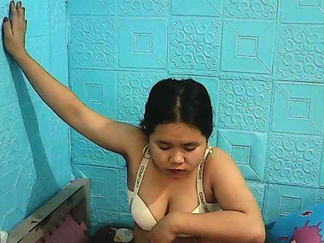 ShailaJeen webcam