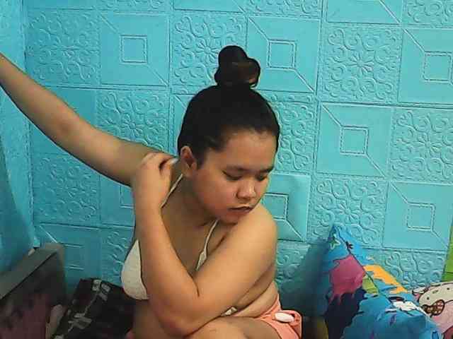 ShailaJeen webcam