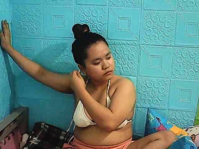 ShailaJeen webcam