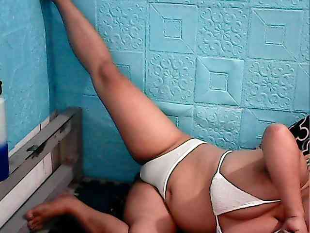 ShailaJeen webcam