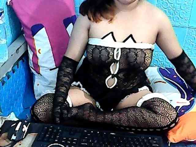 ShailaJeen webcam