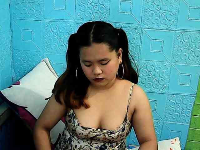 ShailaJeen webcam