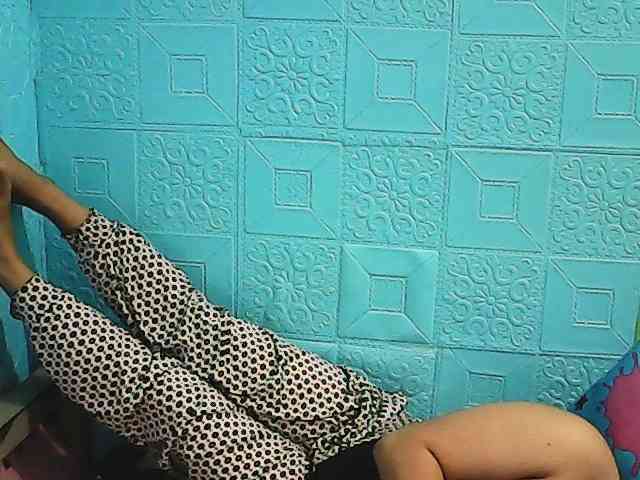 ShailaJeen webcam