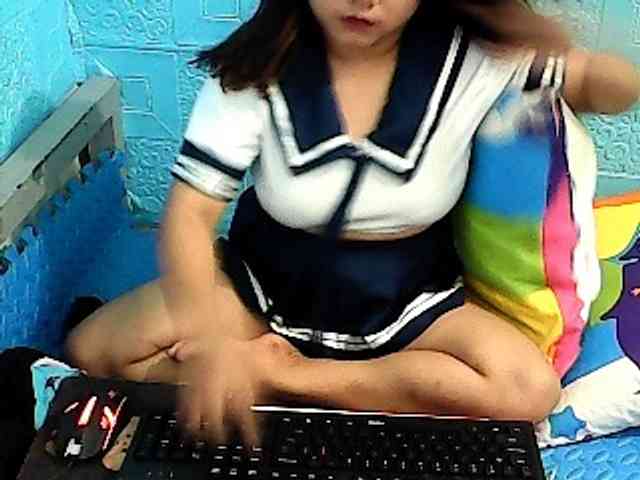 ShailaJeen webcam