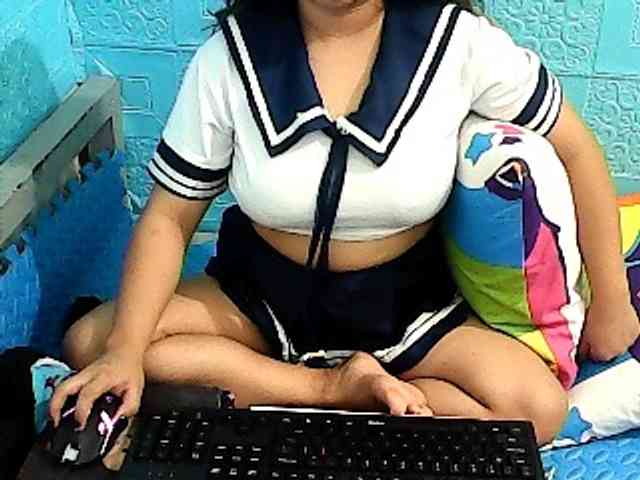 ShailaJeen webcam