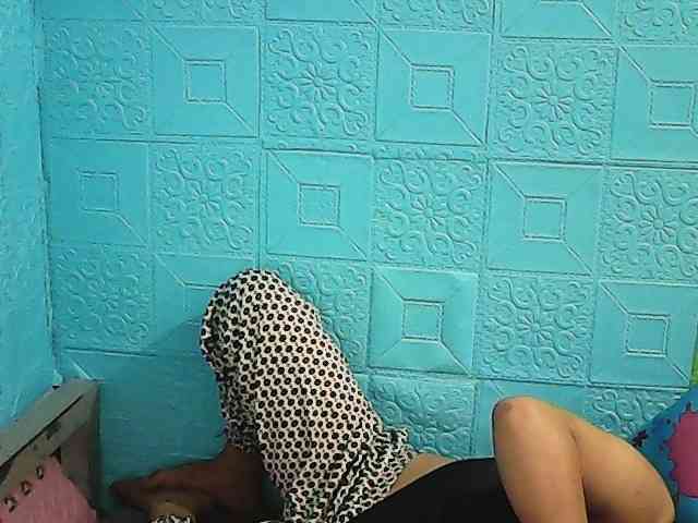 ShailaJeen webcam