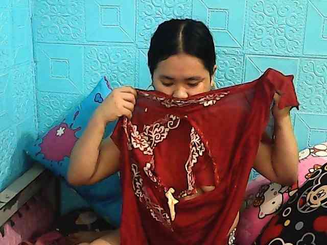 ShailaJeen webcam