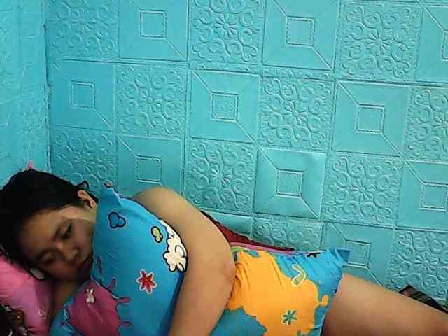 ShailaJeen webcam