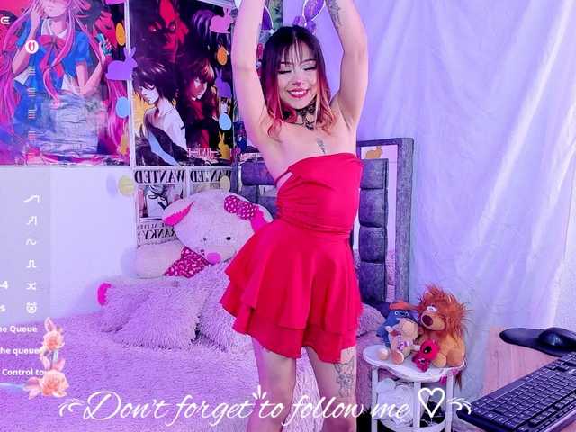 Sweetred11's BongaCams show and profile