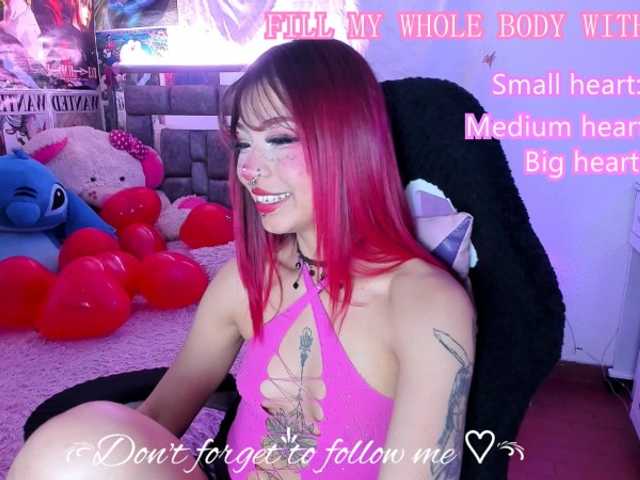 Sweetred11's BongaCams show and profile