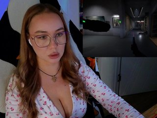 Emili1- Porn Show