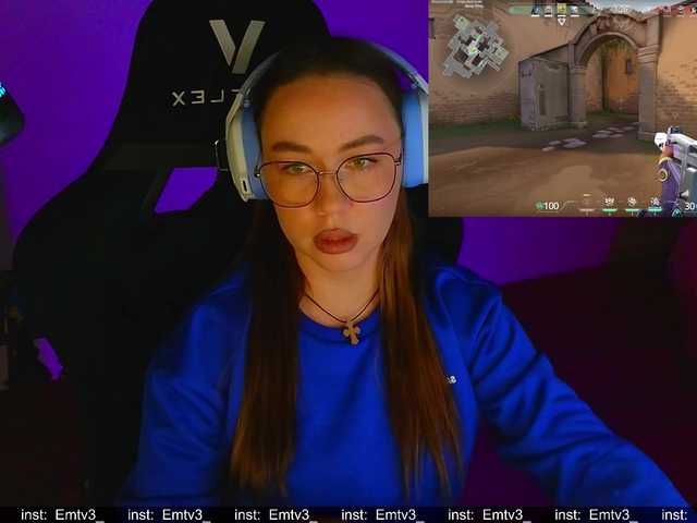 Emili1-'s BongaCams show and profile