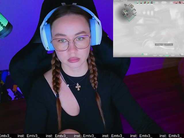 Emili1-'s BongaCams show and profile