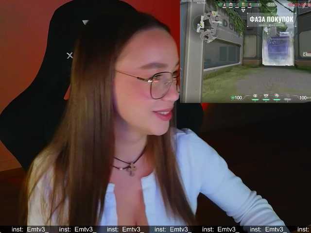 Emili1-'s BongaCams show and profile