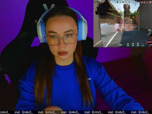 Emili1-'s BongaCams show and profile