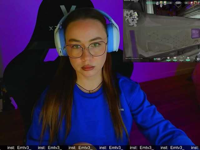 Emili1-'s BongaCams show and profile