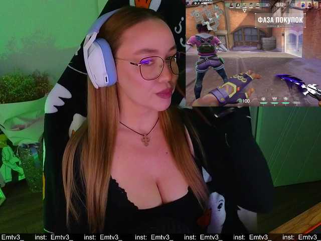 Emili1-'s BongaCams show and profile