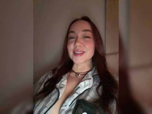 Emili1-'s BongaCams show and profile