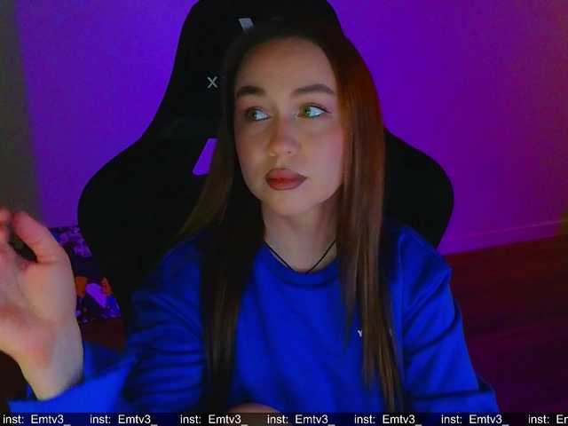 Emili1-'s BongaCams show and profile