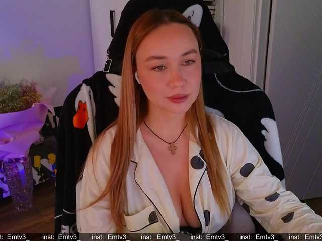 эросцена Emili1-