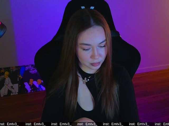 Emili1-'s BongaCams show and profile