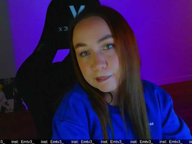 Emili1-'s BongaCams show and profile