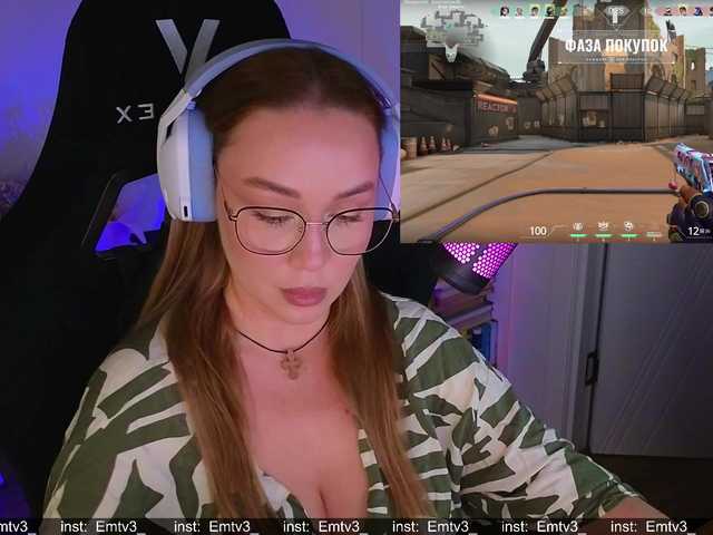 Emili1-'s BongaCams show and profile