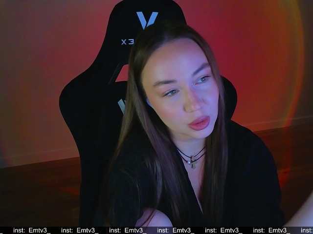 Emili1-'s BongaCams show and profile