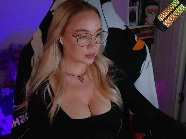 Emili1- Live Webcam on BongaCams