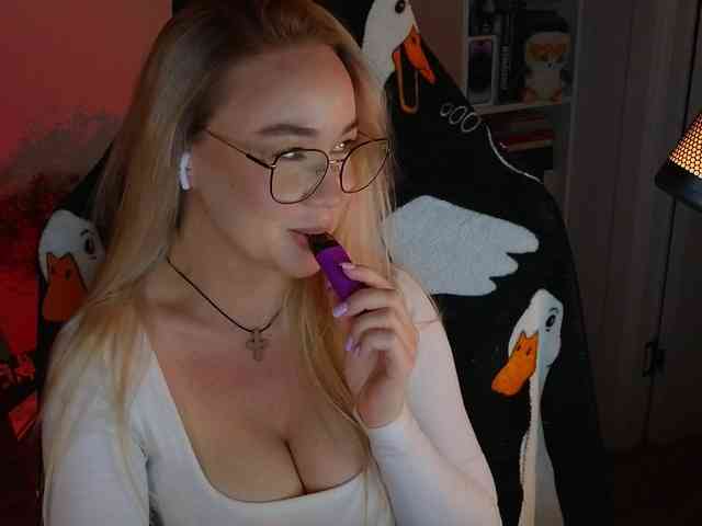 stream live sex Emili1-